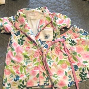 Cozy Fresh Blooms lounge 3T